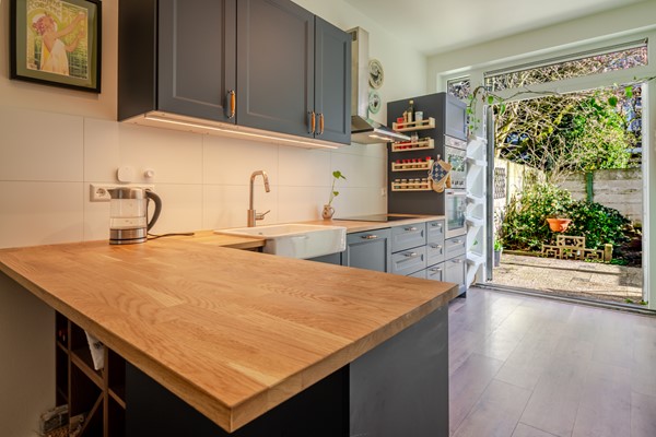 Medium property photo - Wolfhezestraat 52, 2573 NX Den Haag